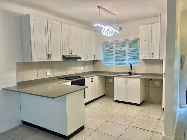2 Bedroom Property for Sale in Kenilworth Western Cape